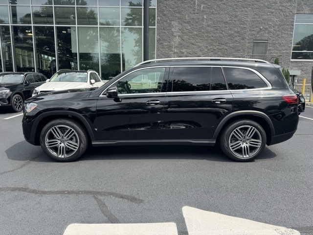 2025 Mercedes Benz GLS 450 4MATIC photo 6