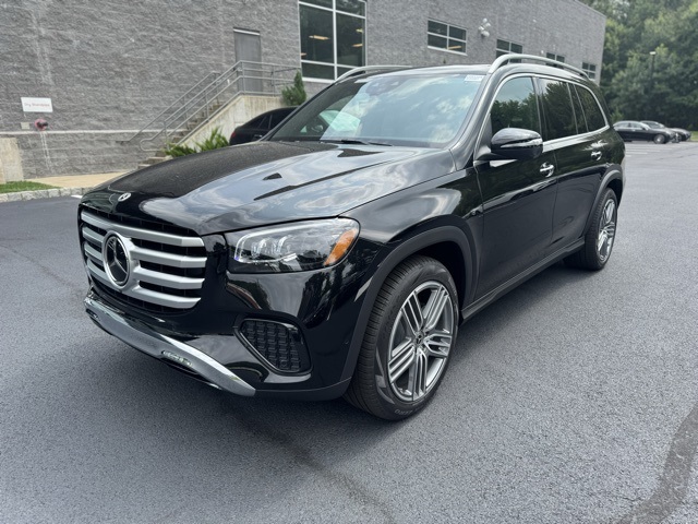2025 Mercedes Benz GLS 450 4MATIC photo 7