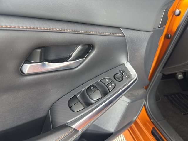 2023 Monarch Orange Metallic/Super Black Nissan Sentra SR FWD Sedan
