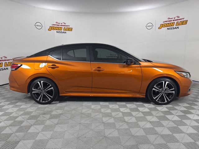 2023 Monarch Orange Metallic/Super Black Nissan Sentra SR FWD Sedan