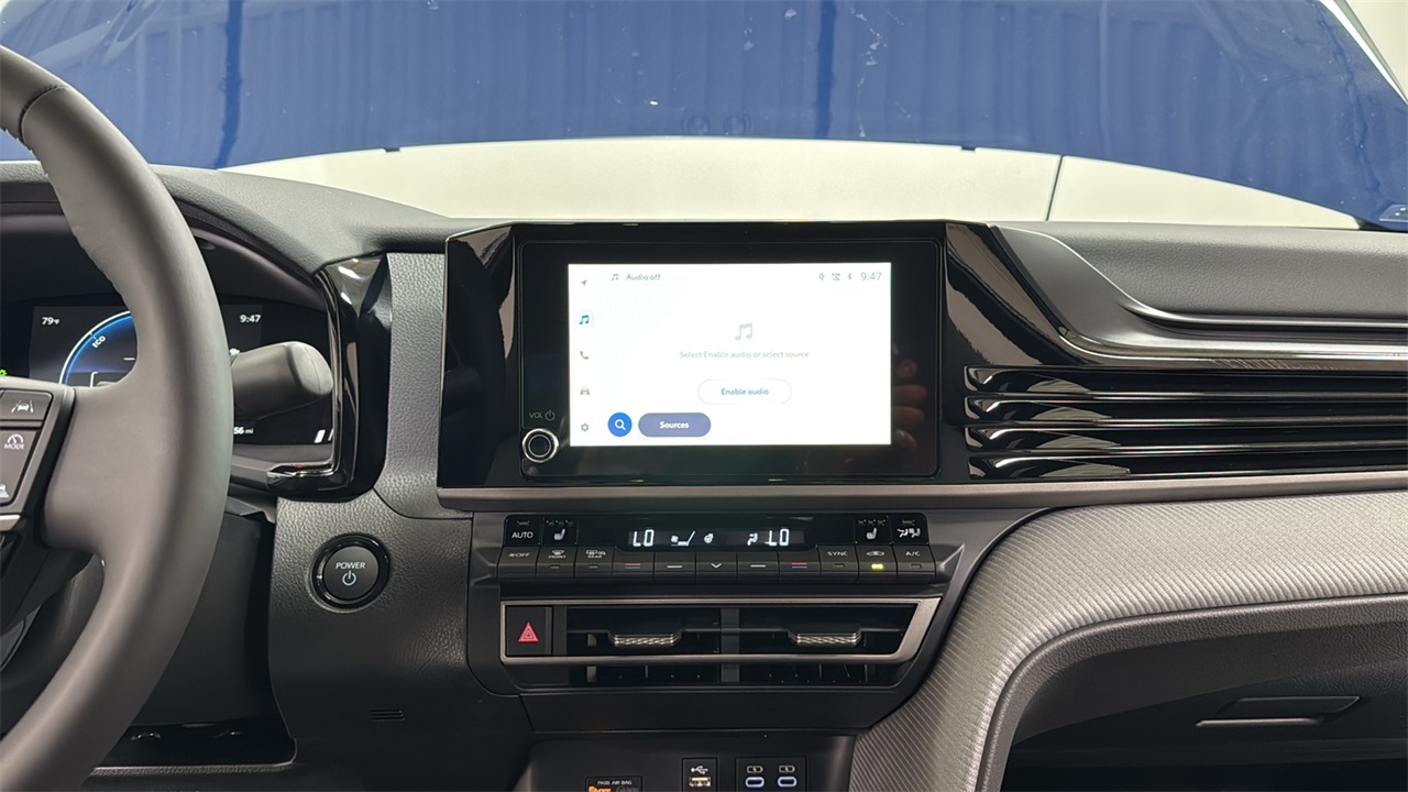 2026 Toyota Camry SE photo 10