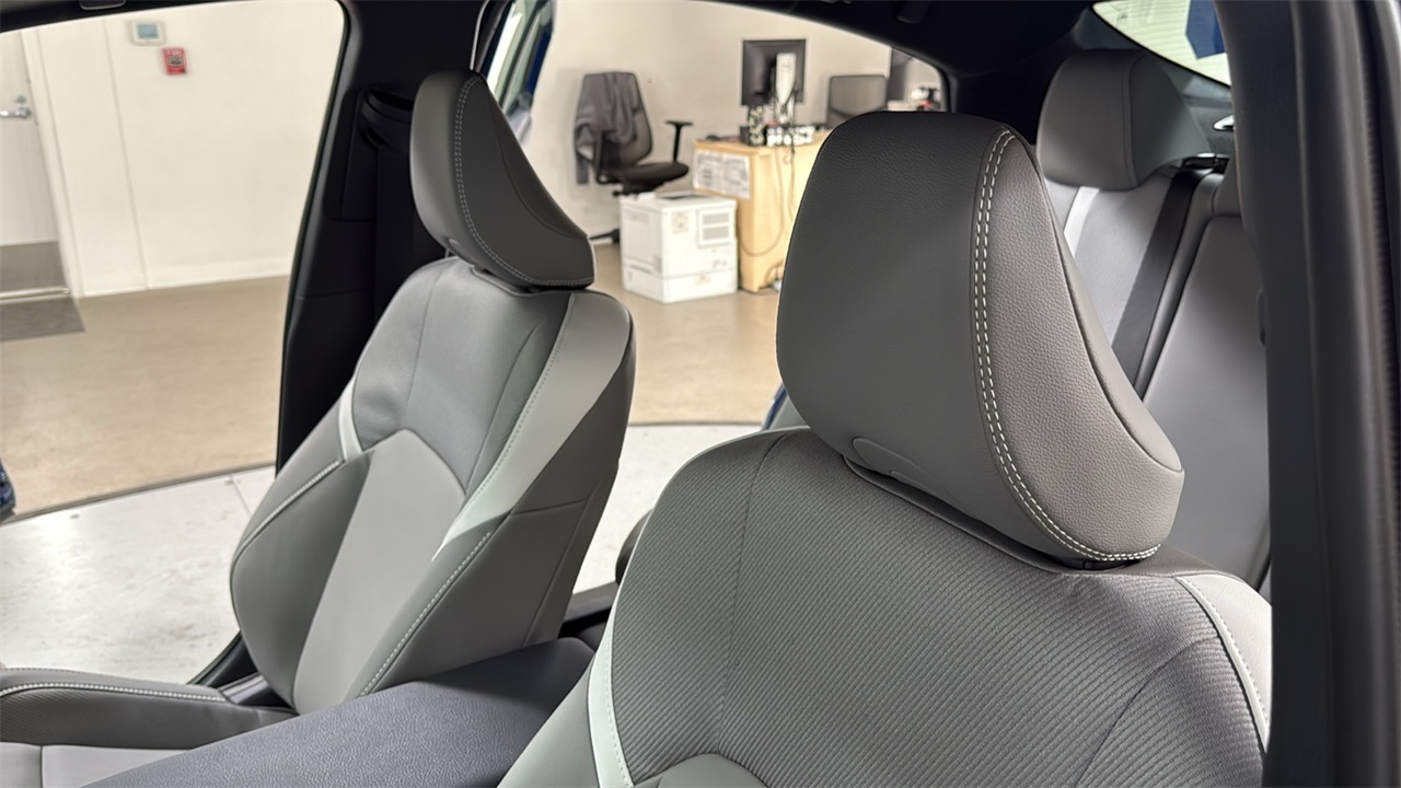 2026 Toyota Camry SE photo 13