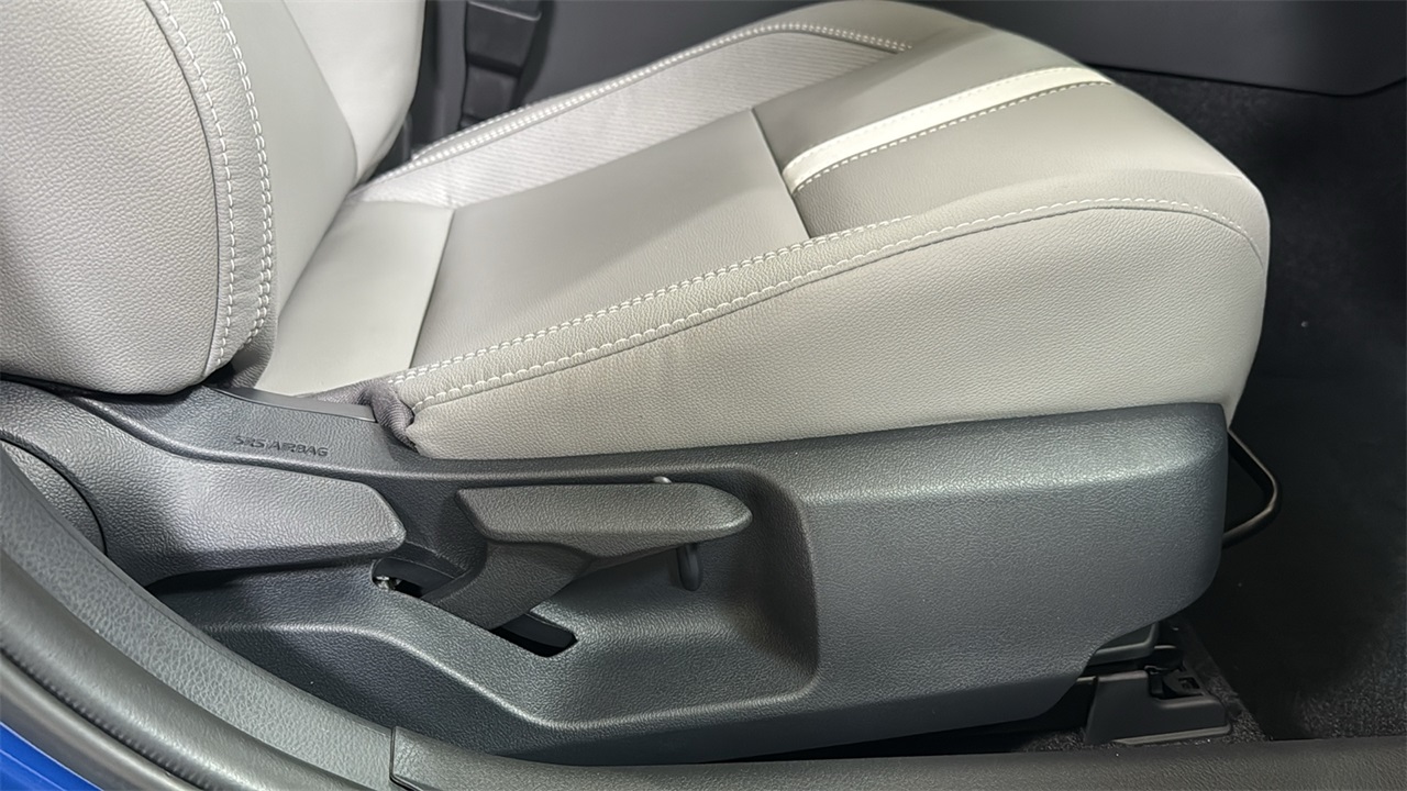 2026 Toyota Camry SE photo 20