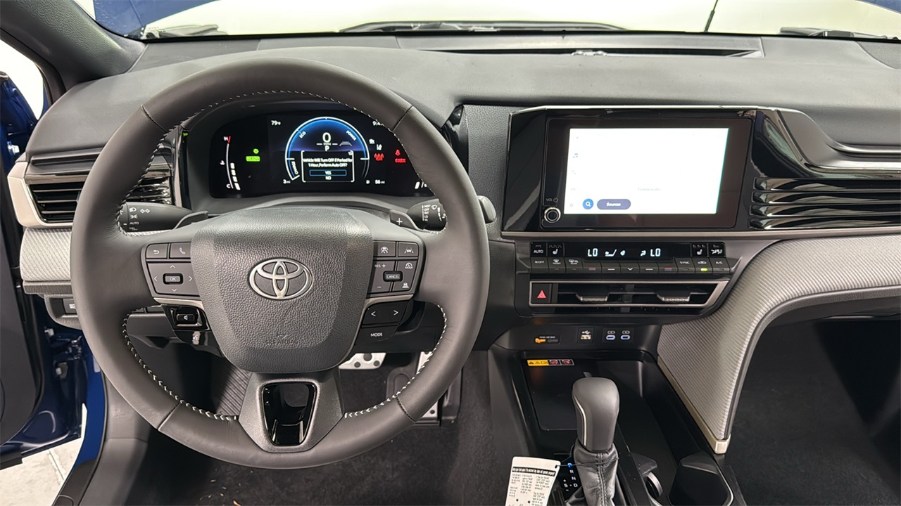 2026 Toyota Camry SE photo 9
