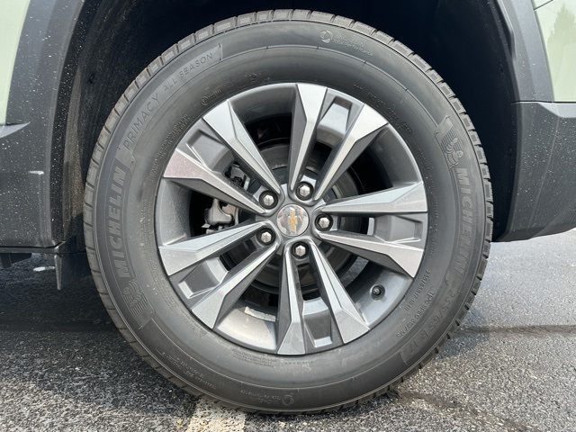 2026 Chevrolet Equinox LT photo 4