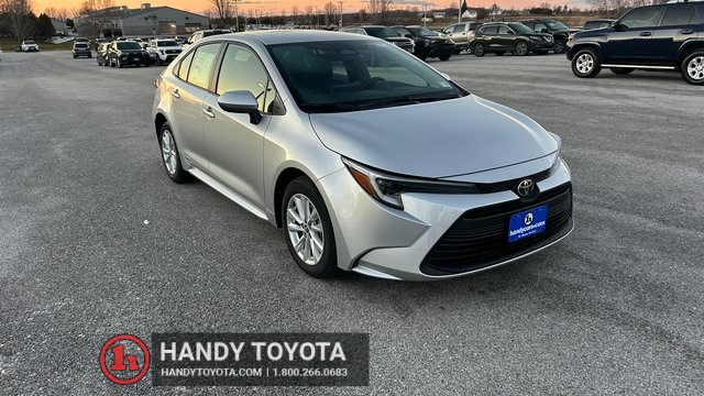 2026 Toyota Corolla LE's photo