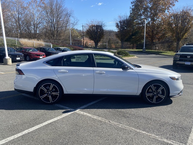 new 2025 Honda Accord Hybrid car, priced at $33,705