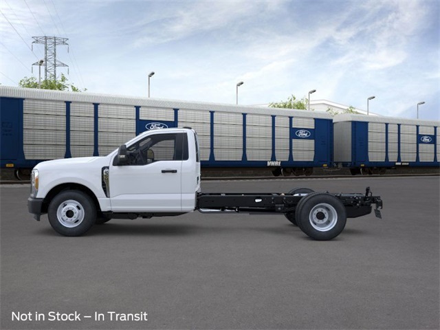2026 Ford F-350 photo 3
