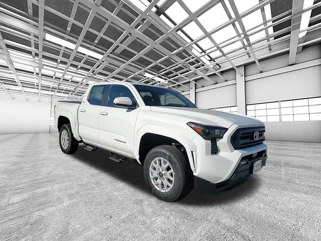2025 Toyota Tacoma SR5's photo