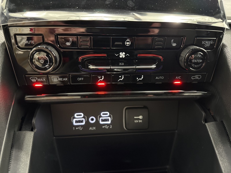 2025 Jeep Grand Cherokee Limited photo 28