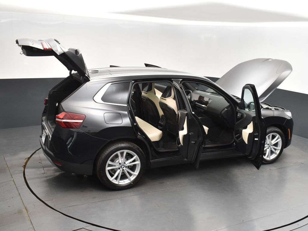 2025 Black Sapphire Metallic BMW X3 30 xDrive AWD SUV