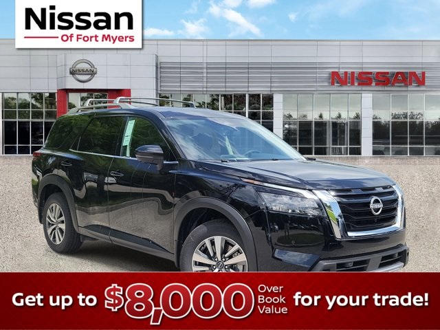 2025 Super Black Nissan Pathfinder SL 4X4 SUV