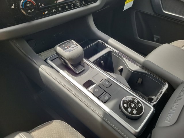 2025 Super Black Nissan Pathfinder SL 4X4 SUV