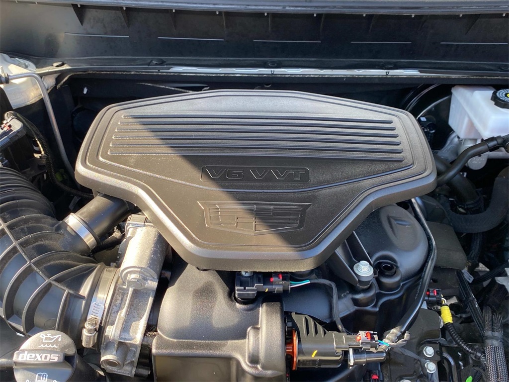 2022 Crystal White Tricoat Cadillac XT6 Premium Luxury AWD SUV