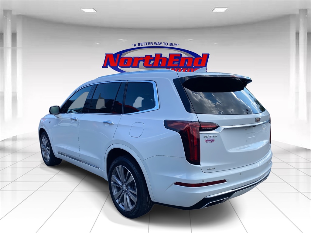 2022 Crystal White Tricoat Cadillac XT6 Premium Luxury AWD SUV