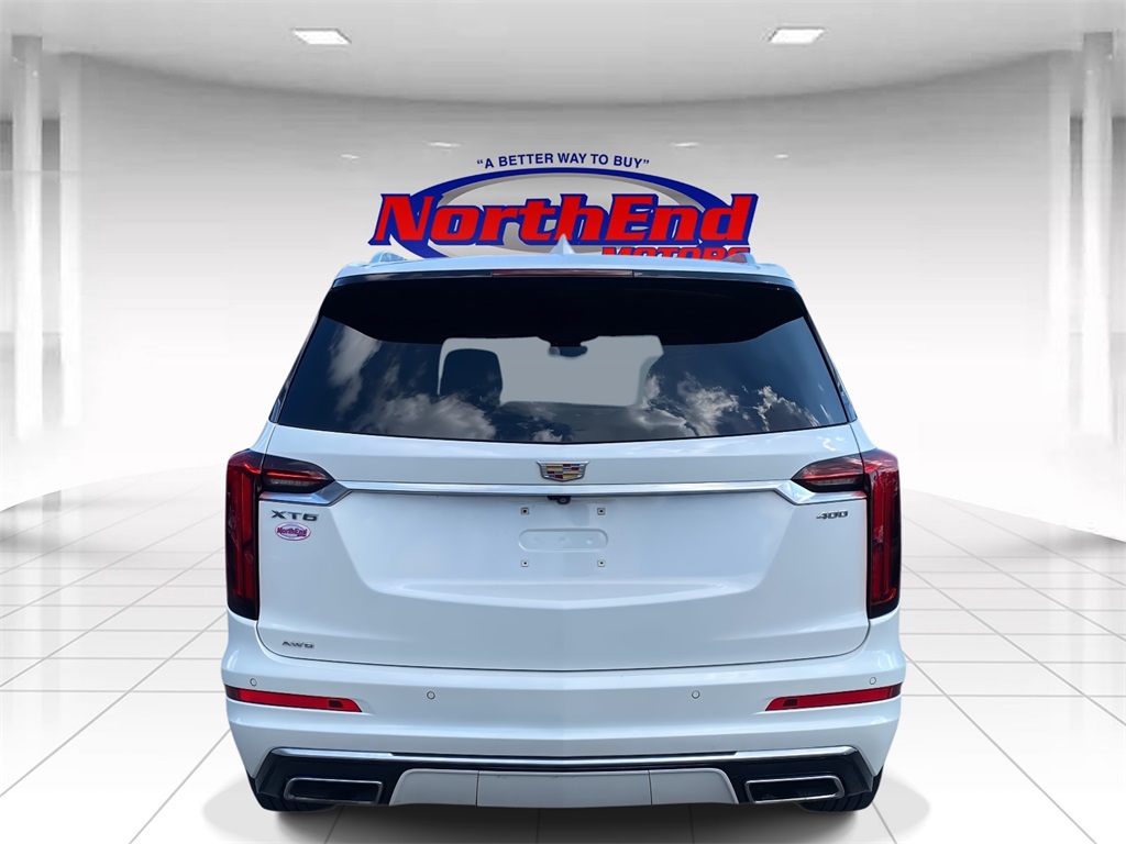 2022 Crystal White Tricoat Cadillac XT6 Premium Luxury AWD SUV