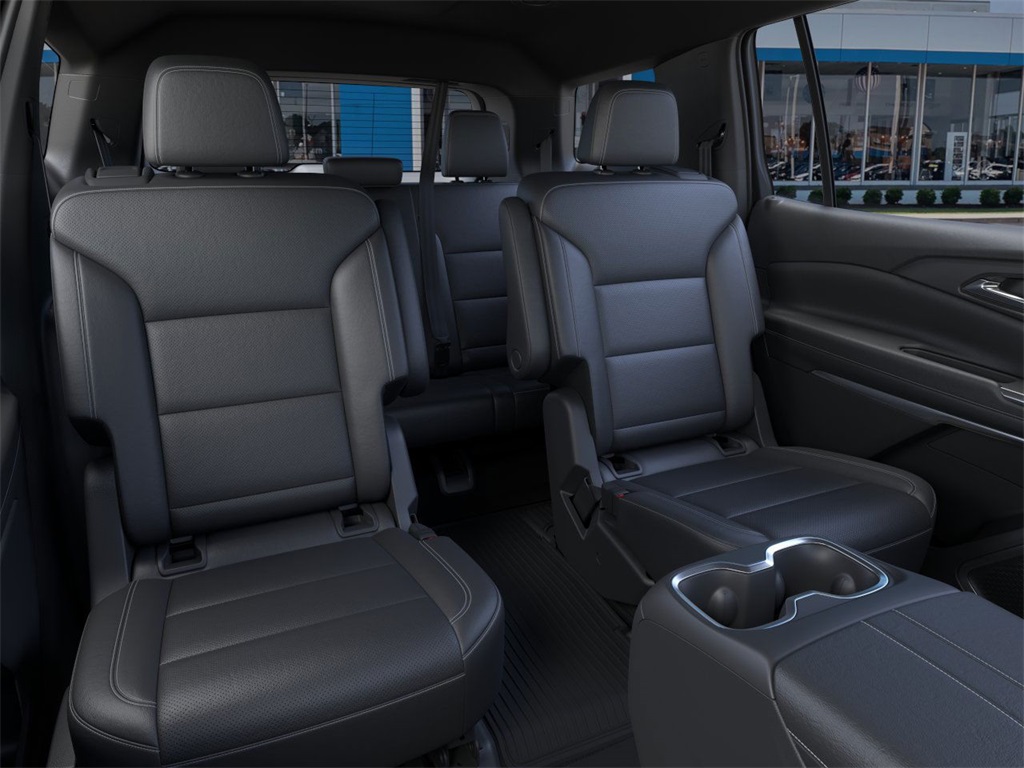 2025 Chevrolet Traverse LT SUV FWD 17