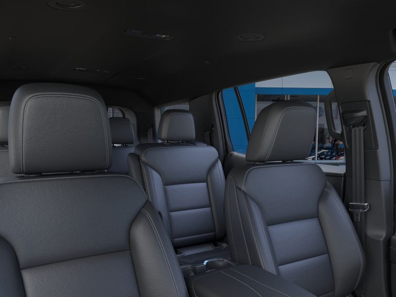 2025 Chevrolet Traverse LT SUV FWD 24