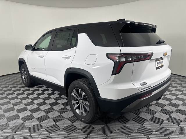 2026 Chevrolet Equinox LT photo 4