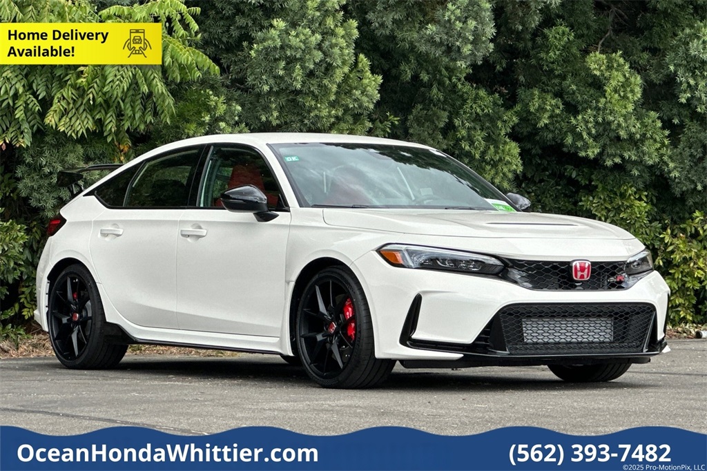 2025 Honda Civic Hatchback Type-R's photo