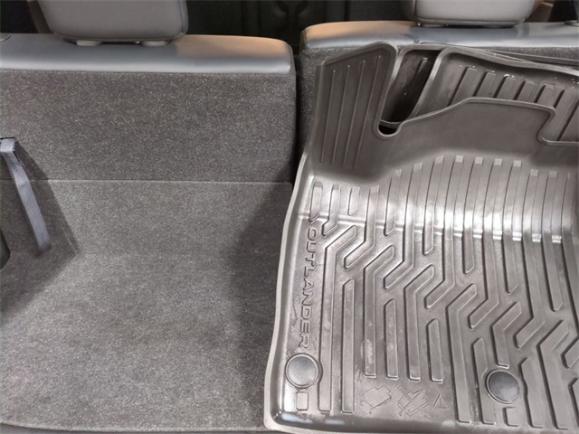 used 2024 Mitsubishi Outlander car, priced at $23,511