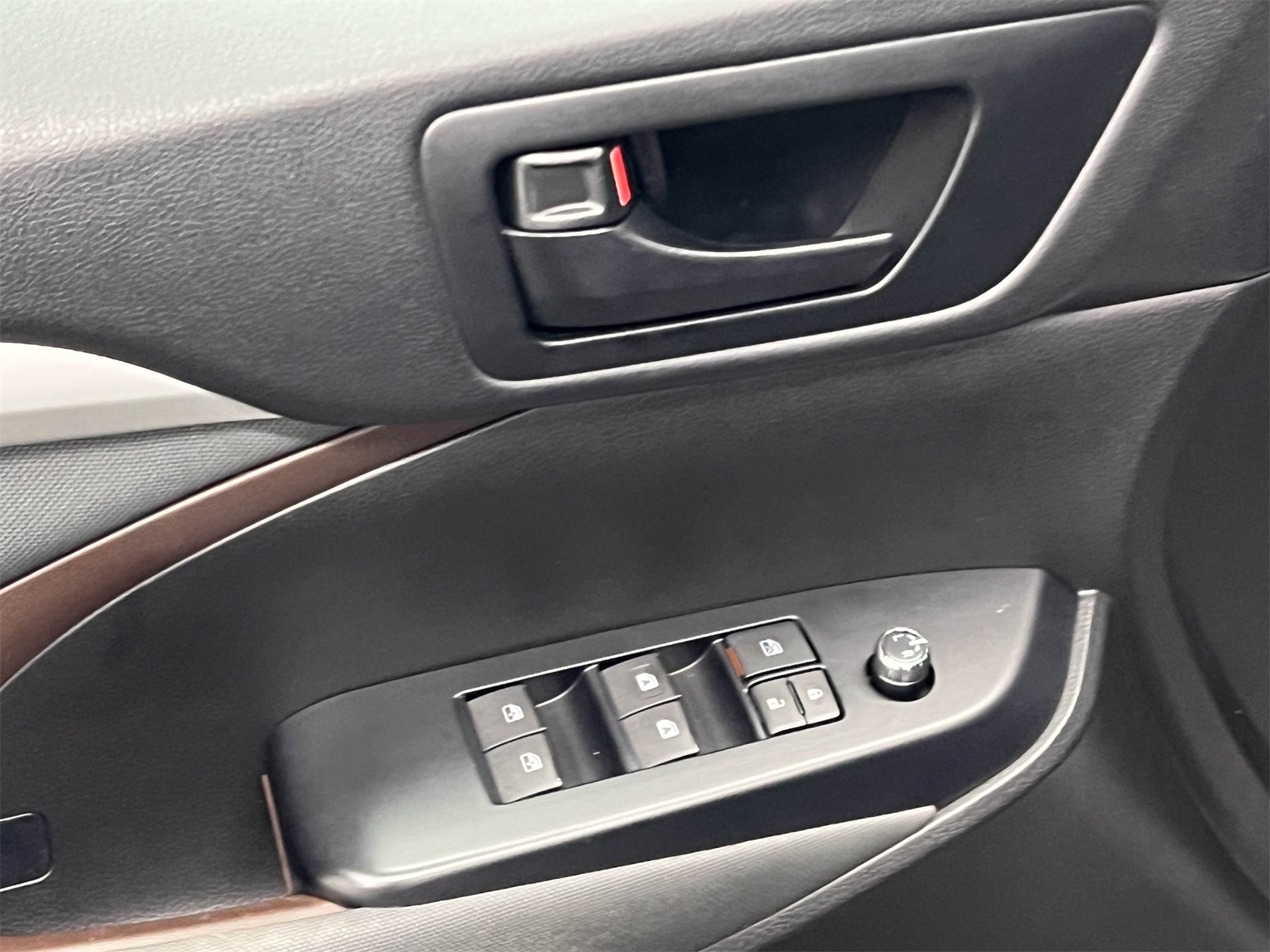 used 2018 Toyota Highlander car, priced at $20,996