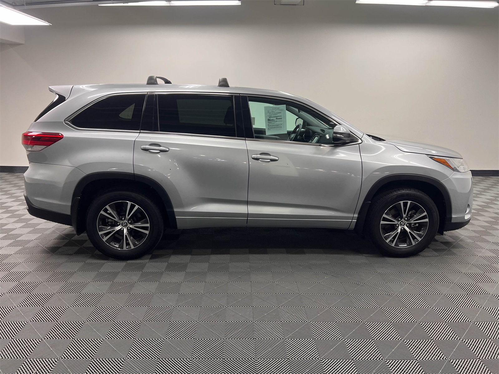 used 2018 Toyota Highlander car, priced at $20,996
