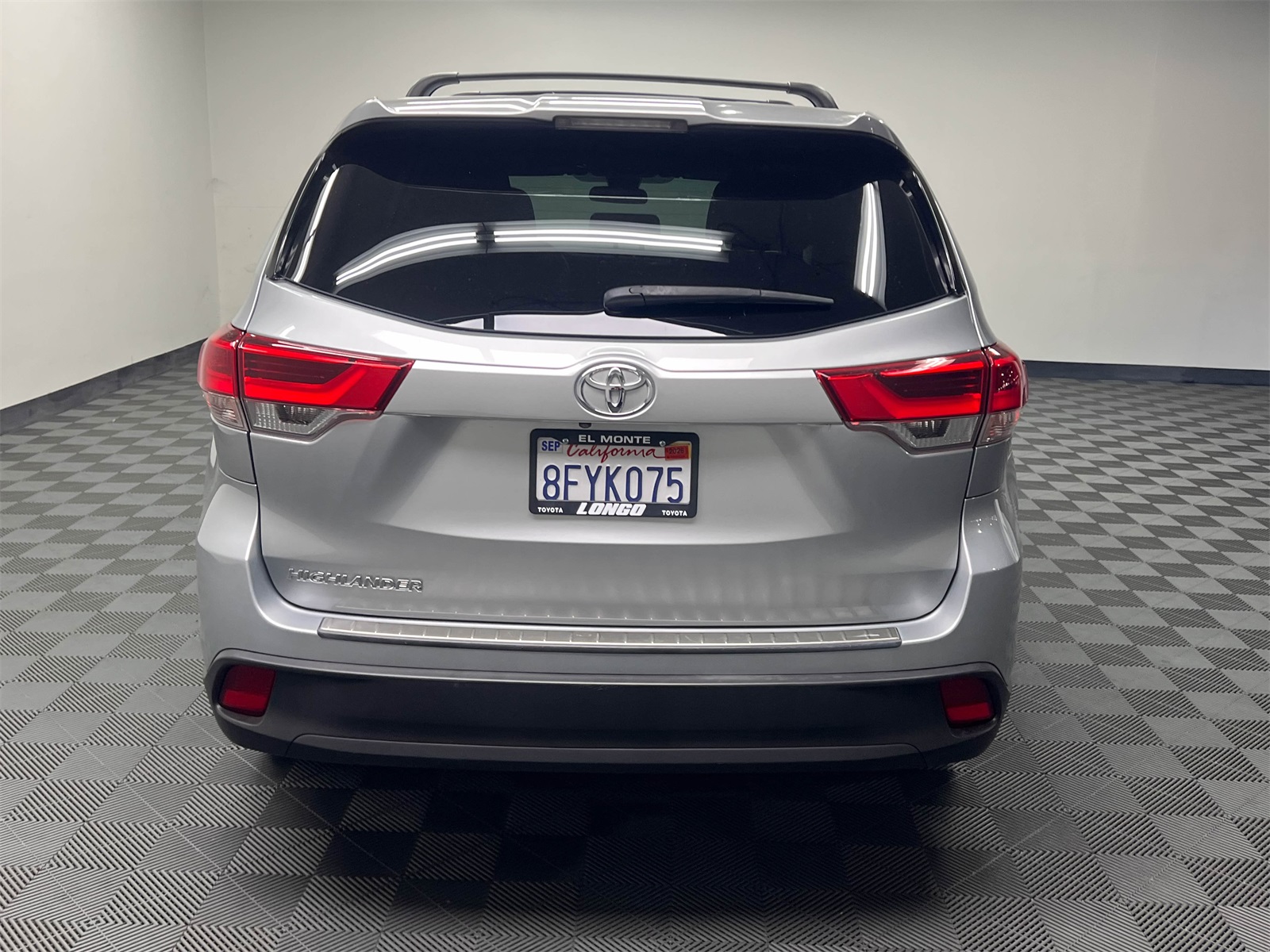 used 2018 Toyota Highlander car, priced at $20,996