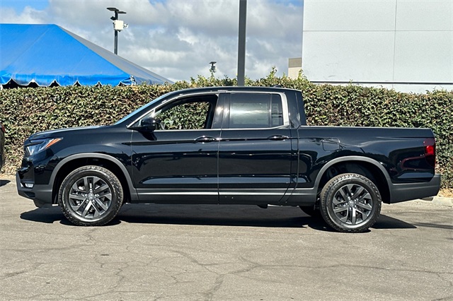 2025 Honda Ridgeline Sport photo 7