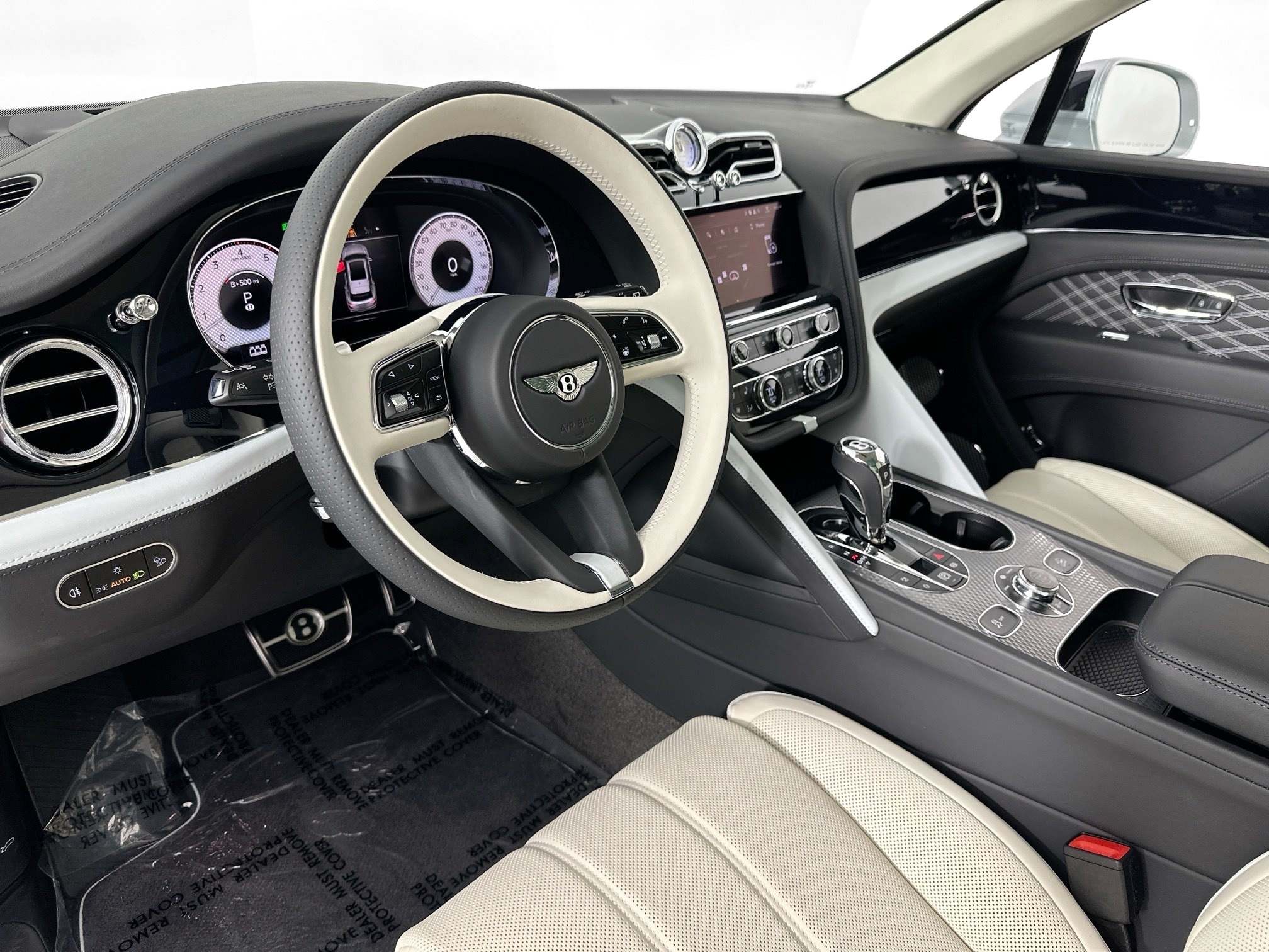 new 2025 Bentley Bentayga EWB car