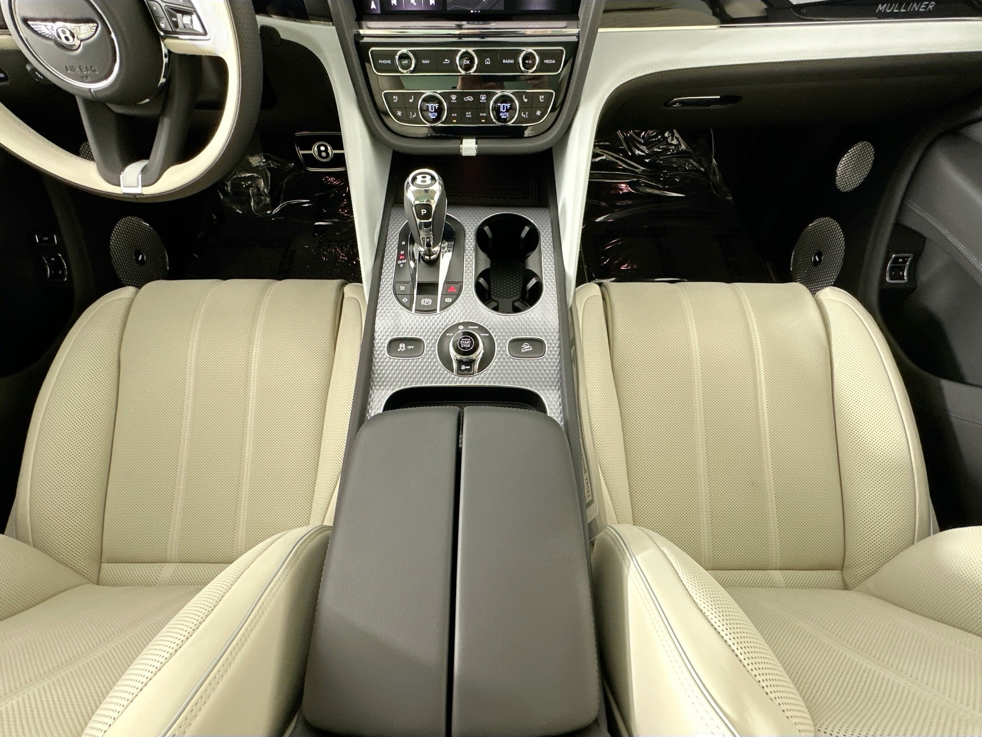 new 2025 Bentley Bentayga EWB car