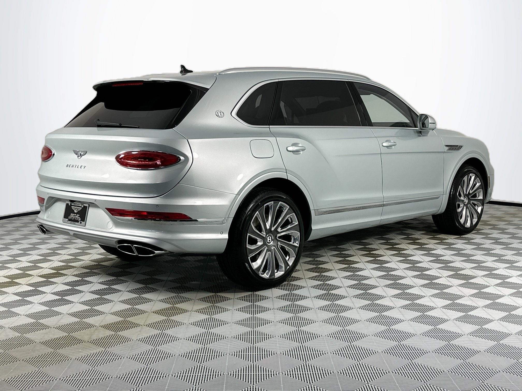 new 2025 Bentley Bentayga EWB car