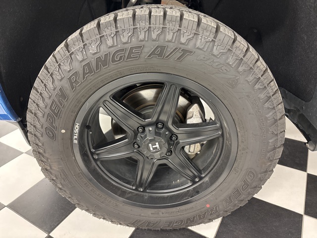 2022 Chevrolet Silverado 1500 RST photo 2