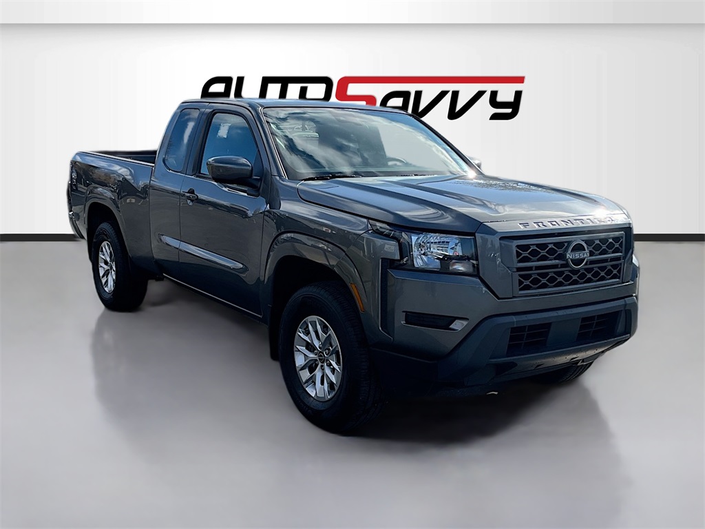 2024 Nissan Frontier SV's photo