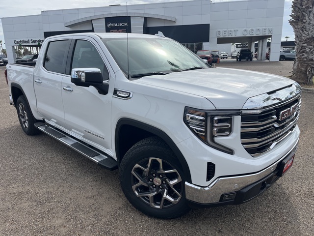 2026 GMC Sierra 1500 SLT's photo