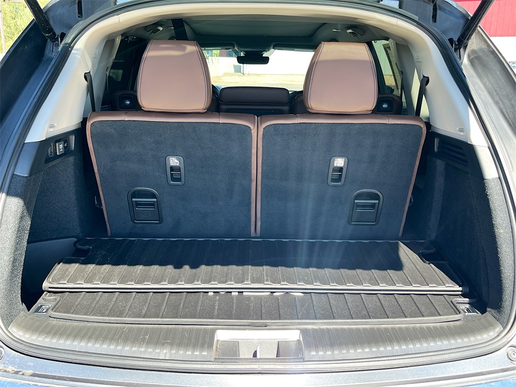 2023 Acura MDX SH-AWD Advance photo 24