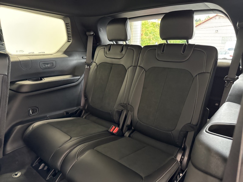 2025 Jeep Grand Cherokee Altitude X photo 17