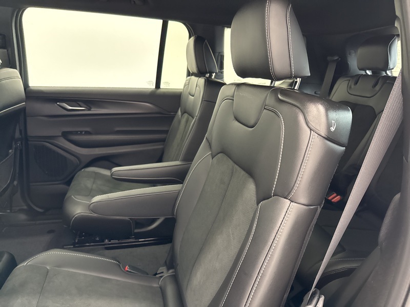 2025 Jeep Grand Cherokee Altitude X photo 18