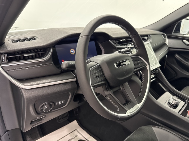 2025 Jeep Grand Cherokee Altitude X photo 22