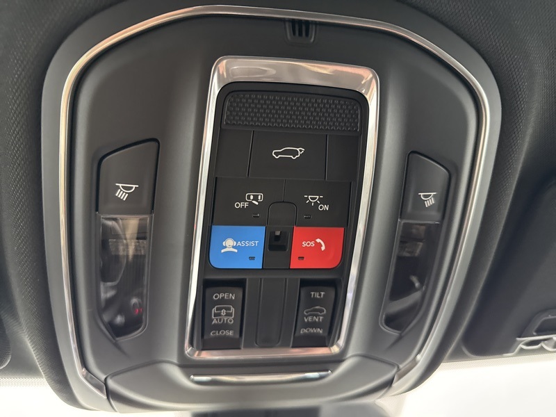 2025 Jeep Grand Cherokee Altitude X photo 31