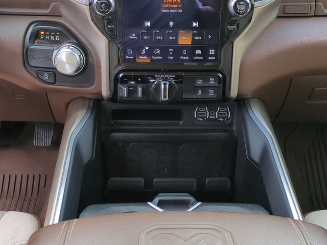 2022 Ram 1500 Laramie photo 17