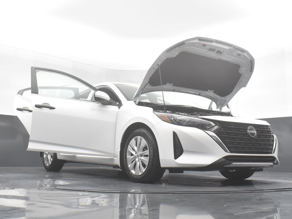 2025 Nissan Sentra S photo 32