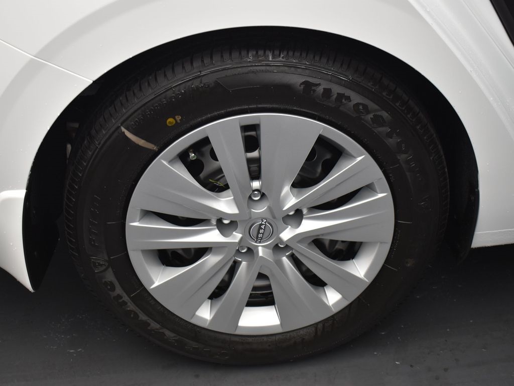 2025 Nissan Sentra S photo 5