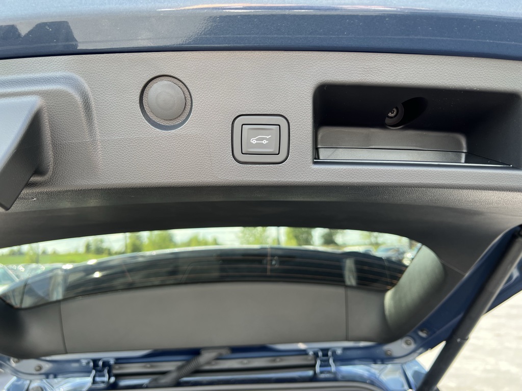 2026 Chevrolet Equinox LT photo 17