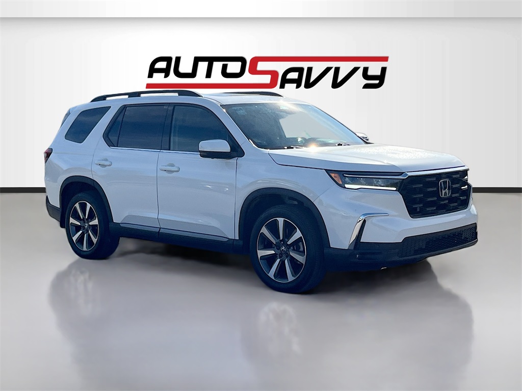 2023 Honda Pilot Elite's photo