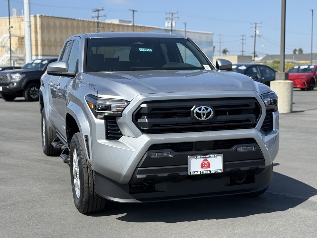 2025 Toyota Tacoma SR5 Double Cab photo 3