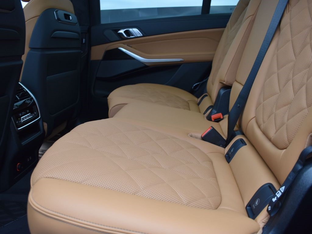 2026 Brooklyn Gray Metallic BMW X7 xDrive40i AWD SUV