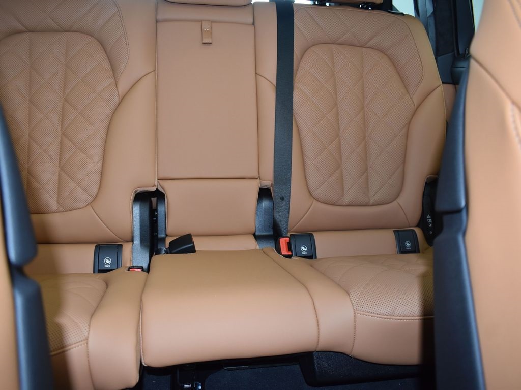 2026 Brooklyn Gray Metallic BMW X7 xDrive40i AWD SUV
