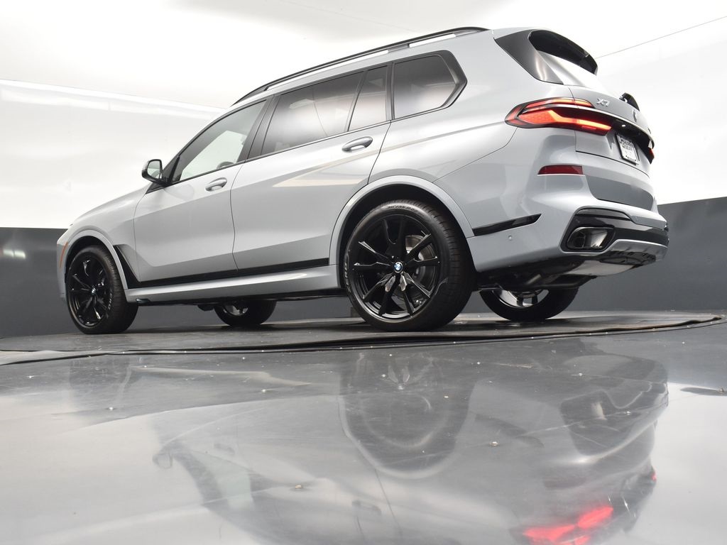 2026 Brooklyn Gray Metallic BMW X7 xDrive40i AWD SUV