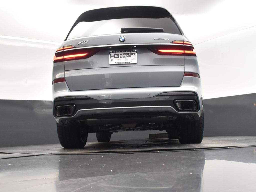 2026 Brooklyn Gray Metallic BMW X7 xDrive40i AWD SUV